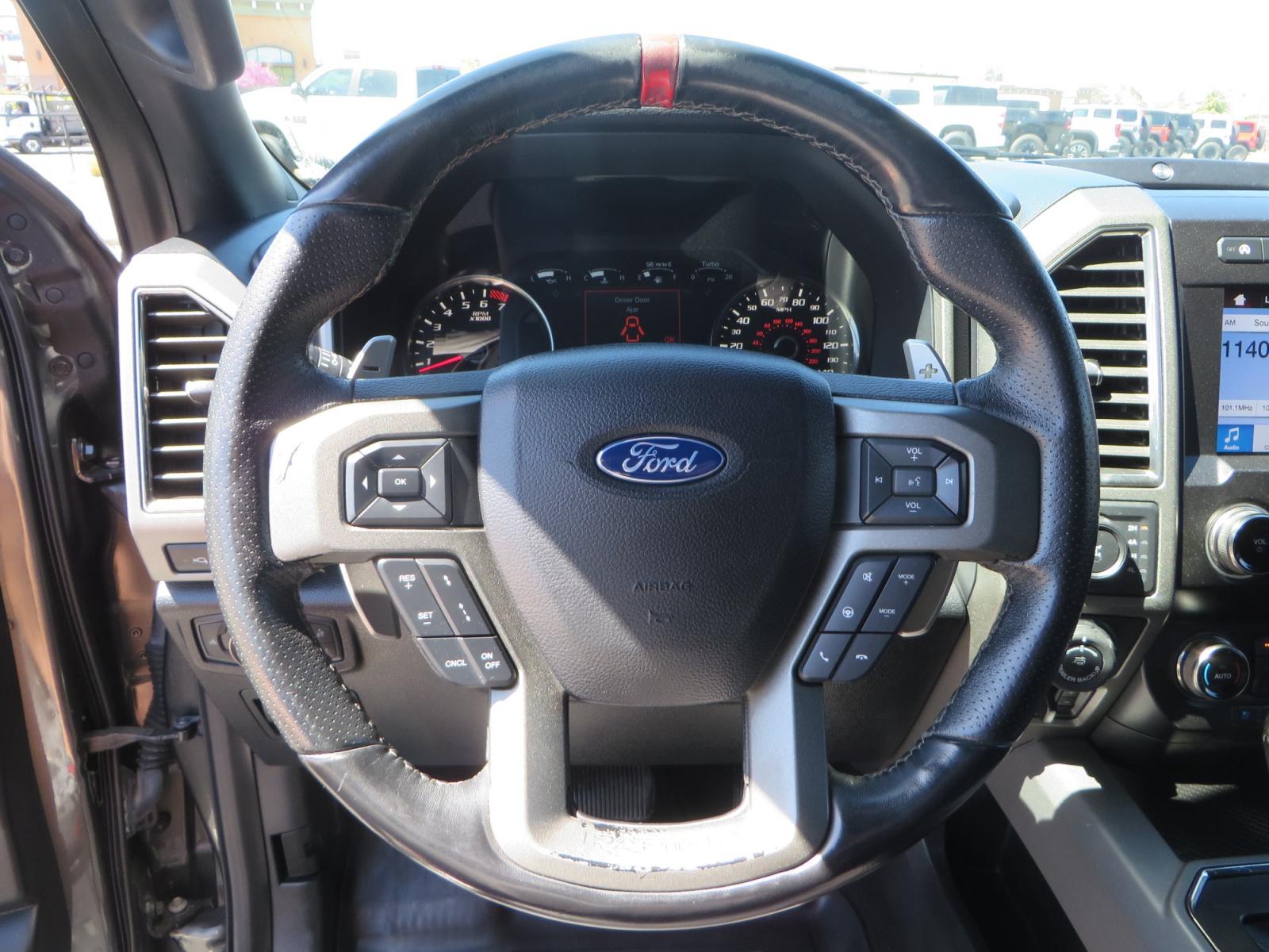 2019 CHARCOAL /BLACK Ford F-150 F-150 Raptor (1FTFW1RG6KF) with an 3.5L V6 ECOBOOST engine, automatic transmission, located at 2630 Grass Valley Highway, Auburn, CA, 95603, (530) 508-5100, 38.937893, -121.095482 - Photo #29